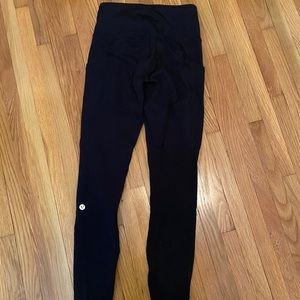 black lululemon leggings